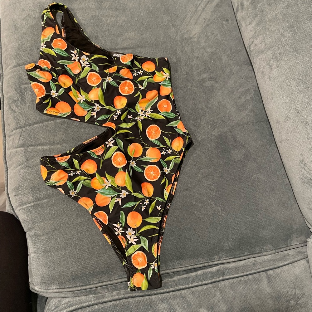 BRAND NEW SWIM
